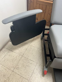 Arm-Caps-vs-full-upholstered-arm-MP